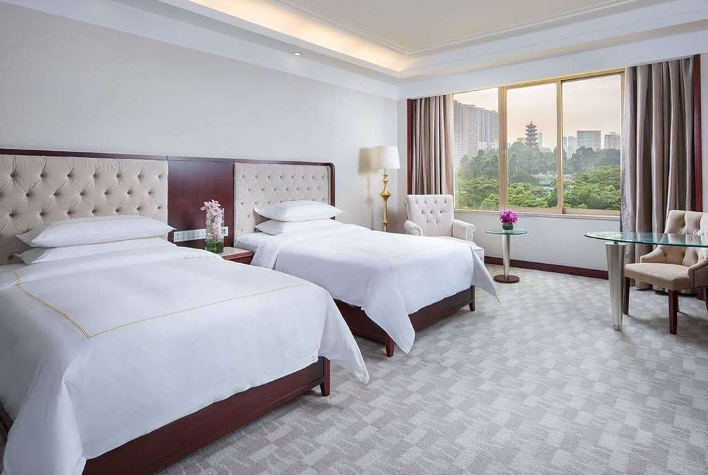 Ramada Shenzhen Baoan Hotel Szoba fotó