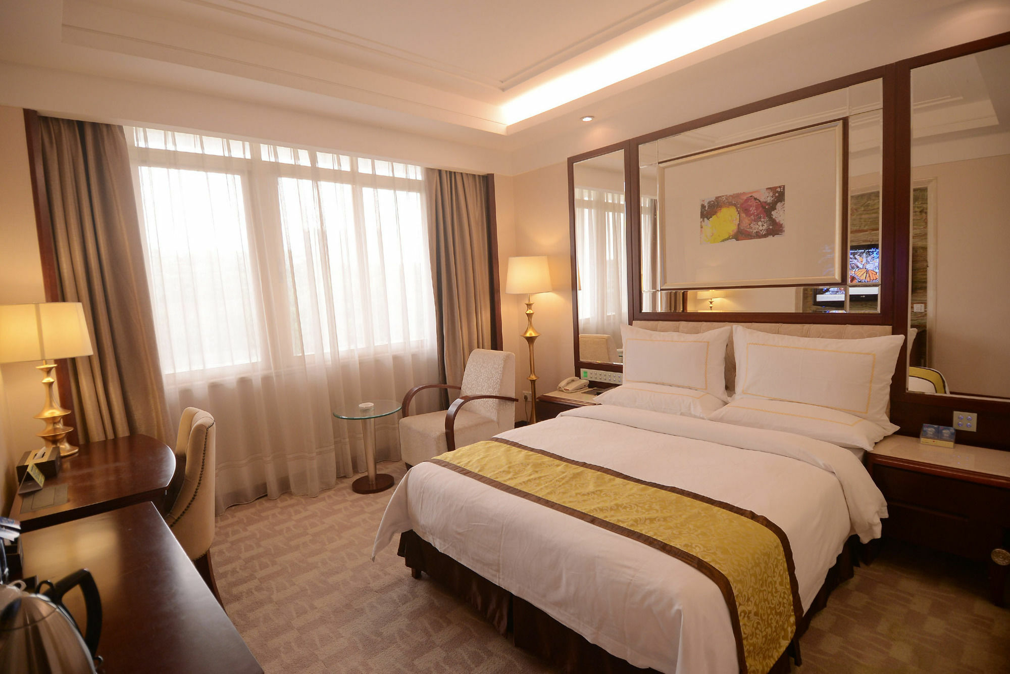 Ramada Shenzhen Baoan Hotel Kültér fotó